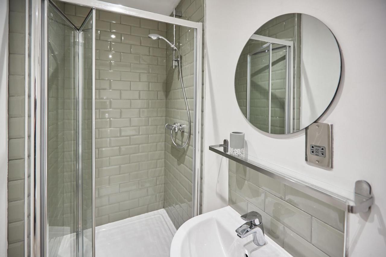 Host & Stay - High Street Apartments Caernarfon Buitenkant foto